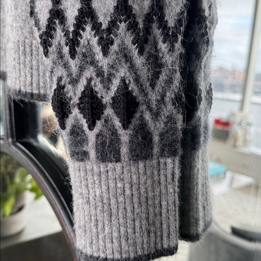 Lululemon wool sweater - Picture 3 of 5
